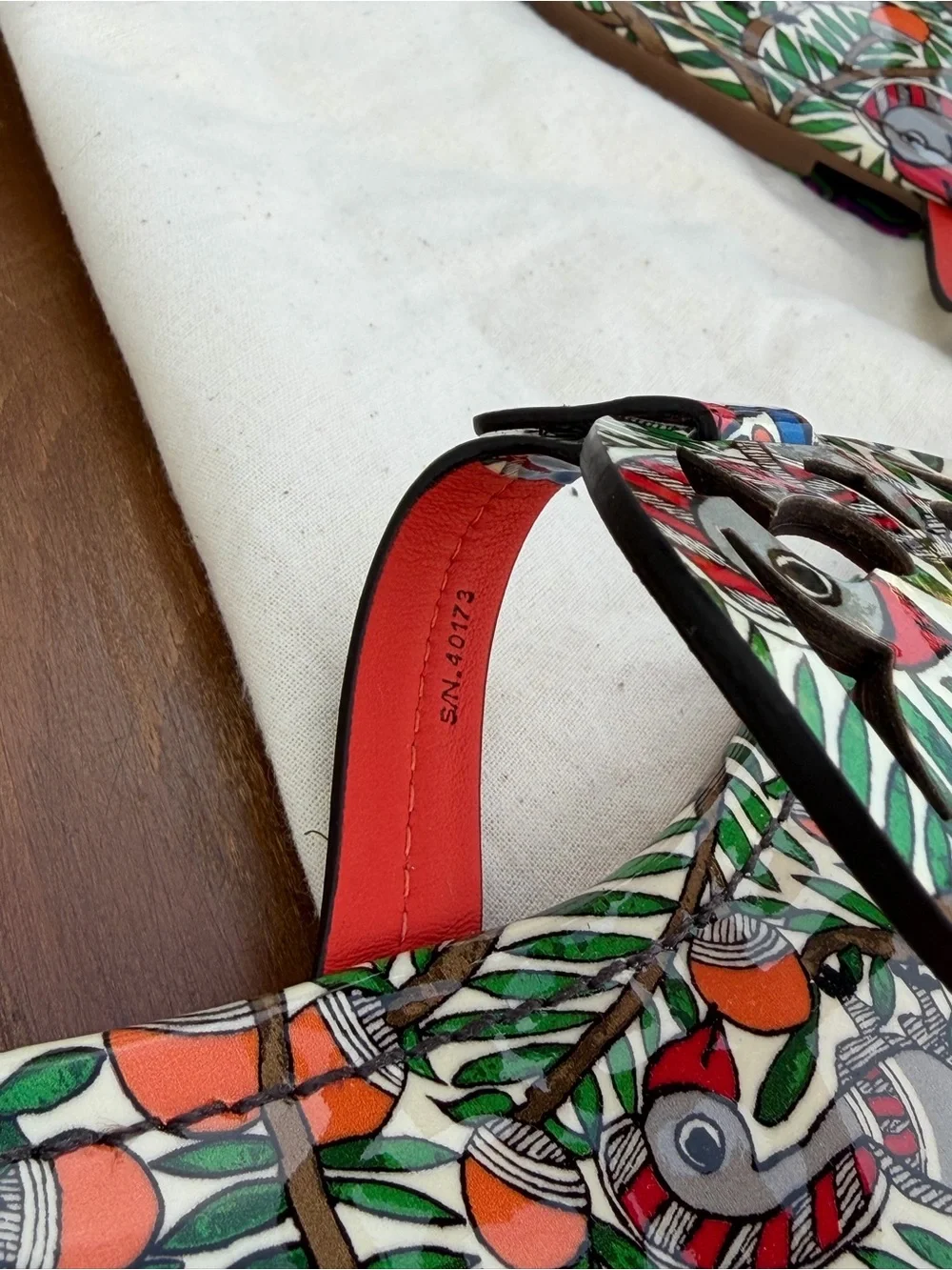 Tory Burch Something Wild Patent Leather Miller Sandals Size 9 1/2